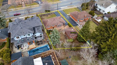 Photo 4 at 2416 Rebecca Street, BR Bronte, Oakville