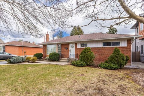 Photo 10 at 2416 Rebecca Street, BR Bronte, Oakville