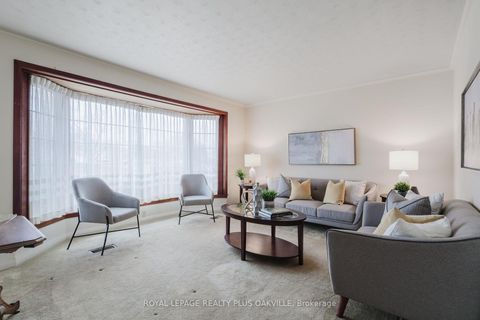 Photo 12 at 2416 Rebecca Street, BR Bronte, Oakville