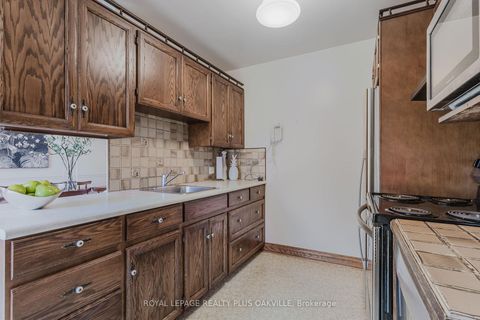 Photo 19 at 2416 Rebecca Street, BR Bronte, Oakville