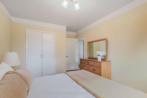 Photo 23 at 2416 Rebecca Street, BR Bronte, Oakville