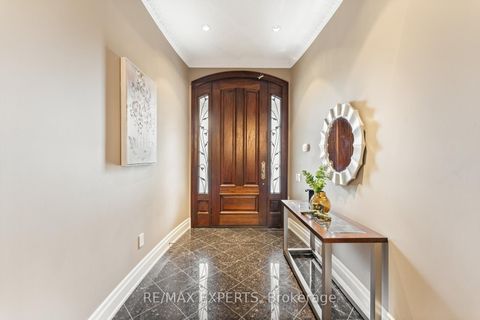 Photo 4 at 21 Rainbow's End, Kleinburg, Vaughan
