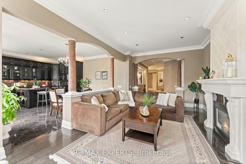 Photo 13 at 21 Rainbow's End, Kleinburg, Vaughan