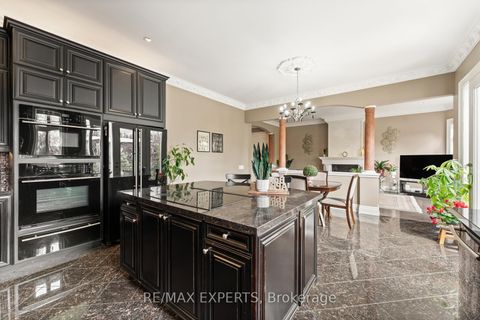 Photo 18 at 21 Rainbow's End, Kleinburg, Vaughan