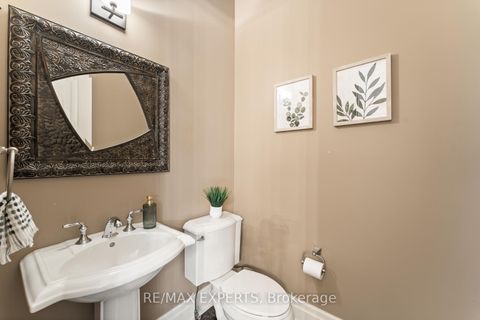 Photo 33 at 21 Rainbow's End, Kleinburg, Vaughan