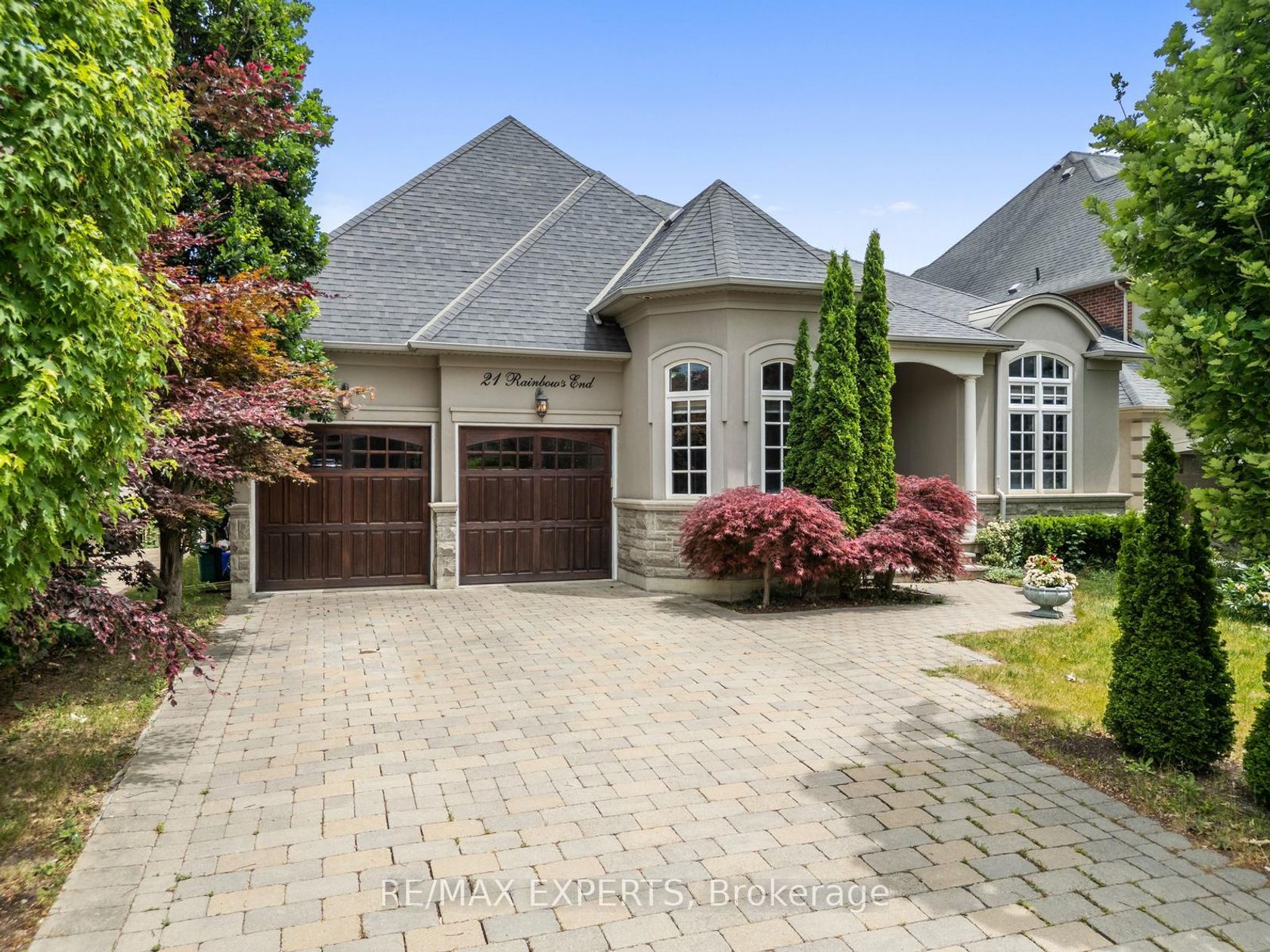 21 Rainbow's End, Kleinburg, Vaughan 