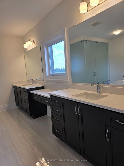 Photo 13 at 32 Seraville Street, Vellore Village, Vaughan