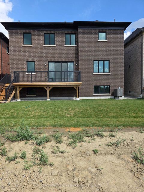 Photo 27 at 32 Seraville Street, Vellore Village, Vaughan