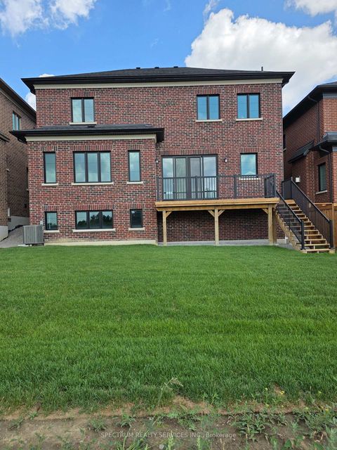 Photo 14 at 24 Seraville Street, Vellore Village, Vaughan