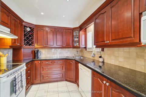 Photo 7 at 38 Riverview Heights, Humber Heights, Toronto Photo 7 at 38 Riverview Heights, Humber Heights, Toronto
