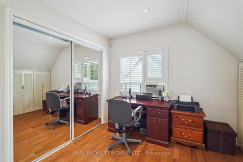 Photo 15 at 38 Riverview Heights, Humber Heights, Toronto