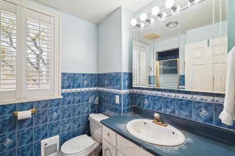 Photo 16 at 38 Riverview Heights, Humber Heights, Toronto