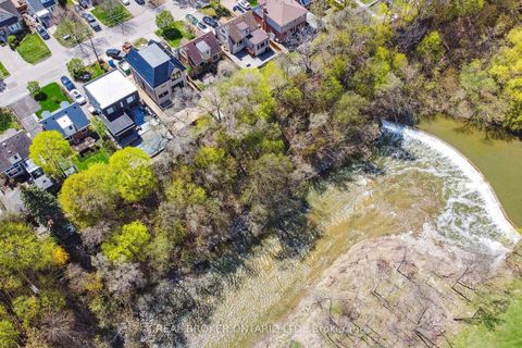 Photo 30 at 38 Riverview Heights, Humber Heights, Toronto