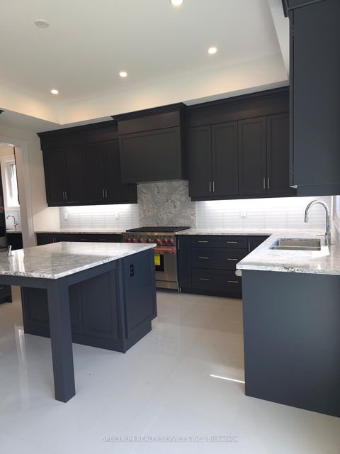 Photo 2 at 10 Adario Crescent, Vellore Village, Vaughan