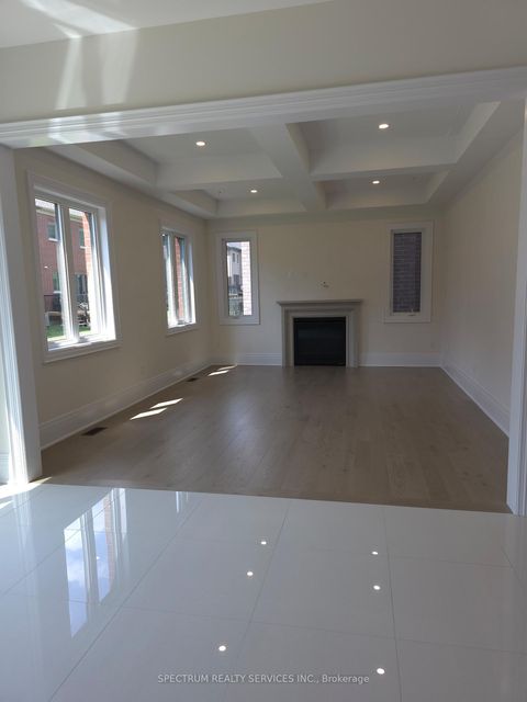 Photo 6 at 10 Adario Crescent, Vellore Village, Vaughan