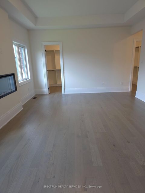 Photo 8 at 10 Adario Crescent, Vellore Village, Vaughan