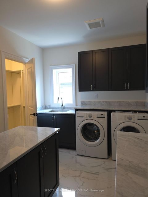 Photo 14 at 10 Adario Crescent, Vellore Village, Vaughan