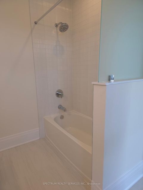 Photo 16 at 10 Adario Crescent, Vellore Village, Vaughan