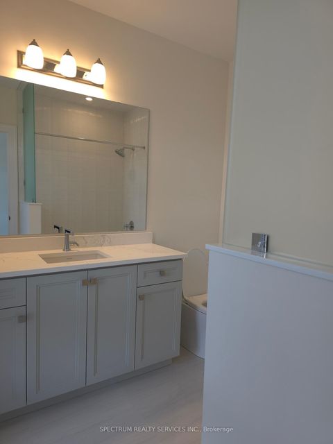 Photo 17 at 10 Adario Crescent, Vellore Village, Vaughan