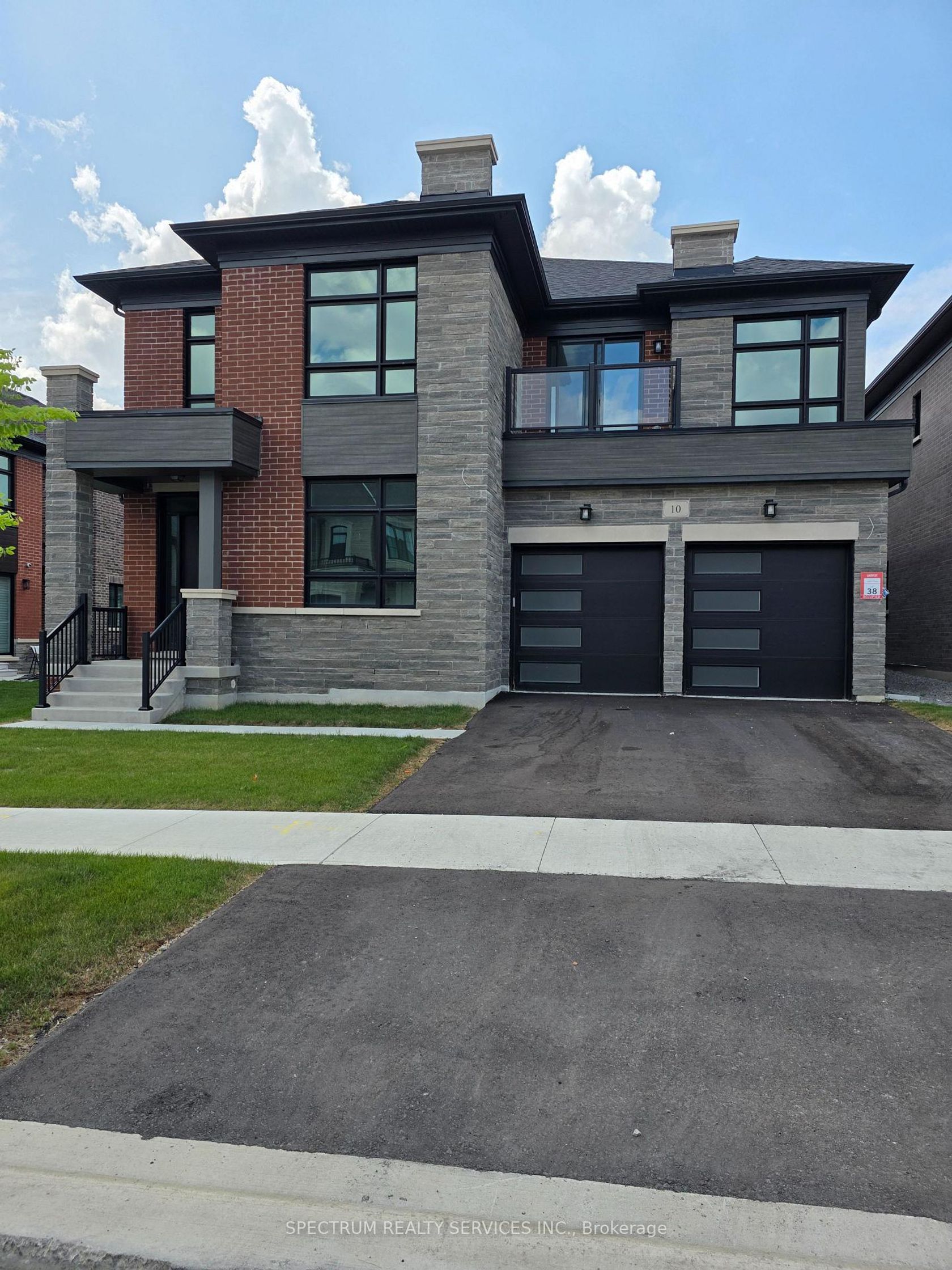 10 Adario Crescent, Vellore Village, Vaughan 