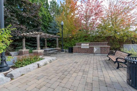 Photo 4 at 310 - 2396 Major MacKenzie Drive, Maple, Vaughan