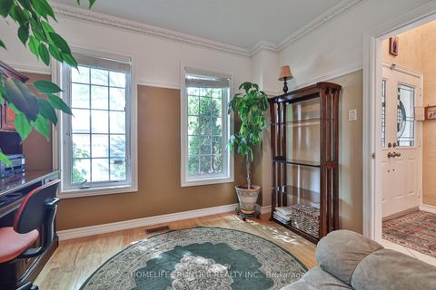 Photo 5 at 110 Red River Crescent, Woodland Hill, Newmarket