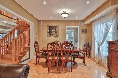 Photo 14 at 110 Red River Crescent, Woodland Hill, Newmarket