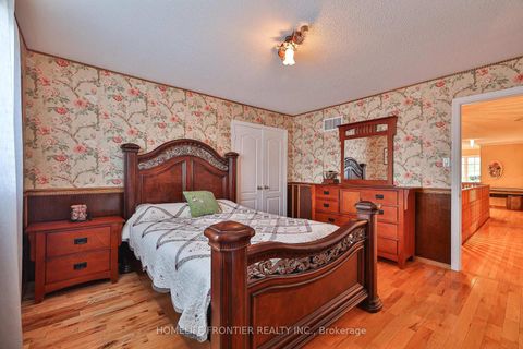 Photo 27 at 110 Red River Crescent, Woodland Hill, Newmarket