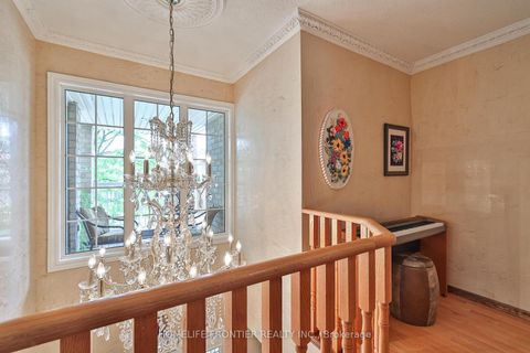Photo 29 at 110 Red River Crescent, Woodland Hill, Newmarket