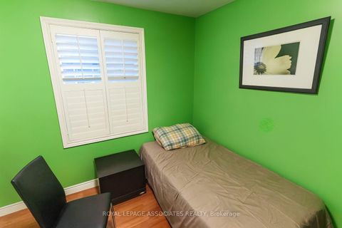 Photo 8 at 24 Hurley Crescent, Bendale, Toronto