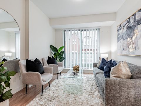 Photo 11 at 314 - 377 Madison Avenue, Casa Loma, Toronto