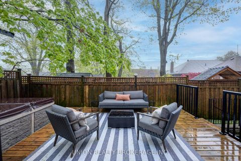 Photo 24 at 21 Courcelette Road, Cliffside, Toronto