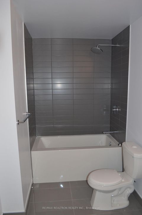 Photo 4 at 5404 - 2221 Yonge Street, Mount Pleasant West, Toronto