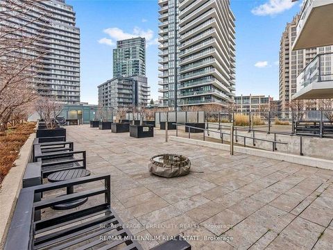 Photo 13 at 710 - 50 Bruyeres Mews, Niagara, Toronto