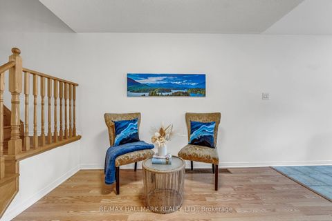 Photo 10 at 52 Muscadel Road, Vellore Village, Vaughan
