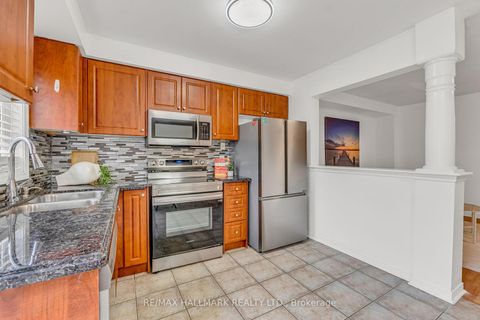 Photo 14 at 52 Muscadel Road, Vellore Village, Vaughan