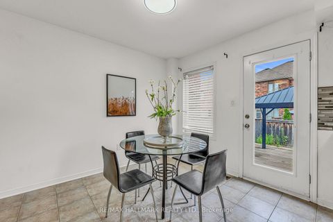 Photo 16 at 52 Muscadel Road, Vellore Village, Vaughan