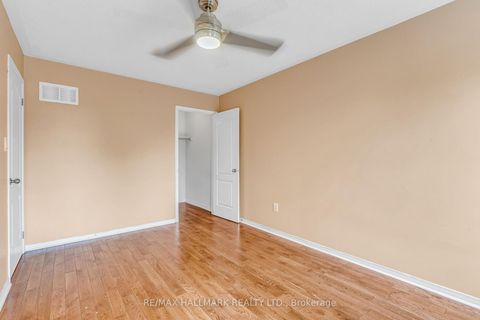 Photo 31 at 52 Muscadel Road, Vellore Village, Vaughan