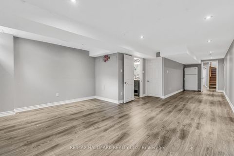 Photo 36 at 52 Muscadel Road, Vellore Village, Vaughan
