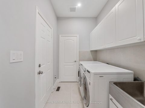 Photo 14 at 60 Starwood Road, Patterson, Vaughan