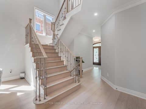 Photo 15 at 60 Starwood Road, Patterson, Vaughan