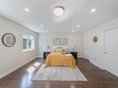 Photo 18 at 60 Starwood Road, Patterson, Vaughan