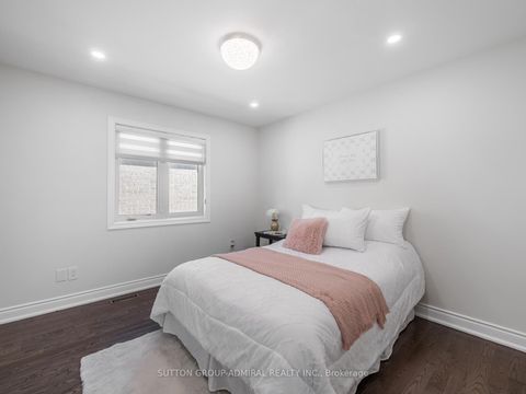 Photo 24 at 60 Starwood Road, Patterson, Vaughan