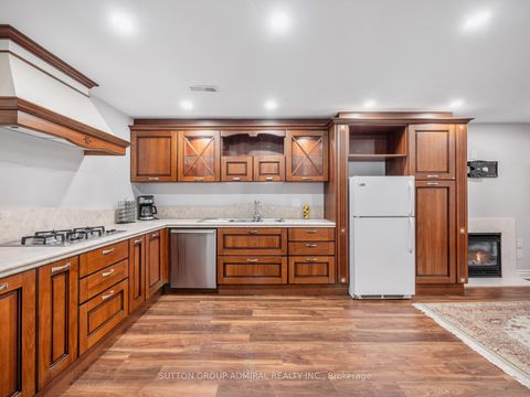 Photo 34 at 60 Starwood Road, Patterson, Vaughan