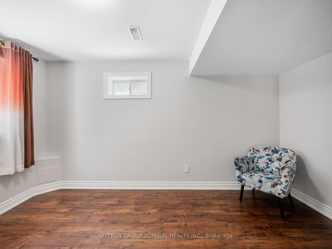 Photo 37 at 60 Starwood Road, Patterson, Vaughan