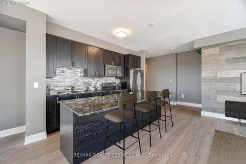 Photo 7 at 2902 - 2900 Highway 7 Road, Concord, Vaughan