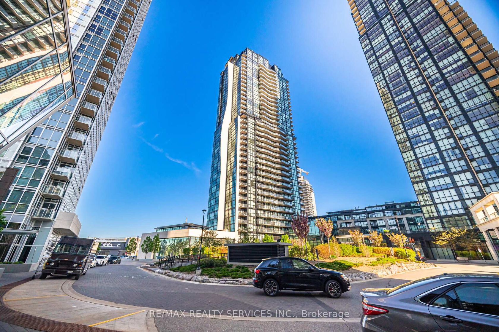 2902 - 2900 Highway 7 Road, Concord, Vaughan 