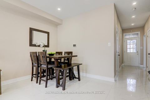 Photo 7 at 17 Venture Avenue, Rouge Woods, Richmond Hill