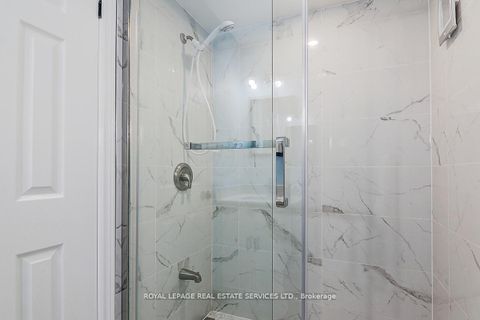 Photo 18 at 17 Venture Avenue, Rouge Woods, Richmond Hill
