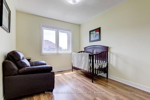 Photo 20 at 17 Venture Avenue, Rouge Woods, Richmond Hill